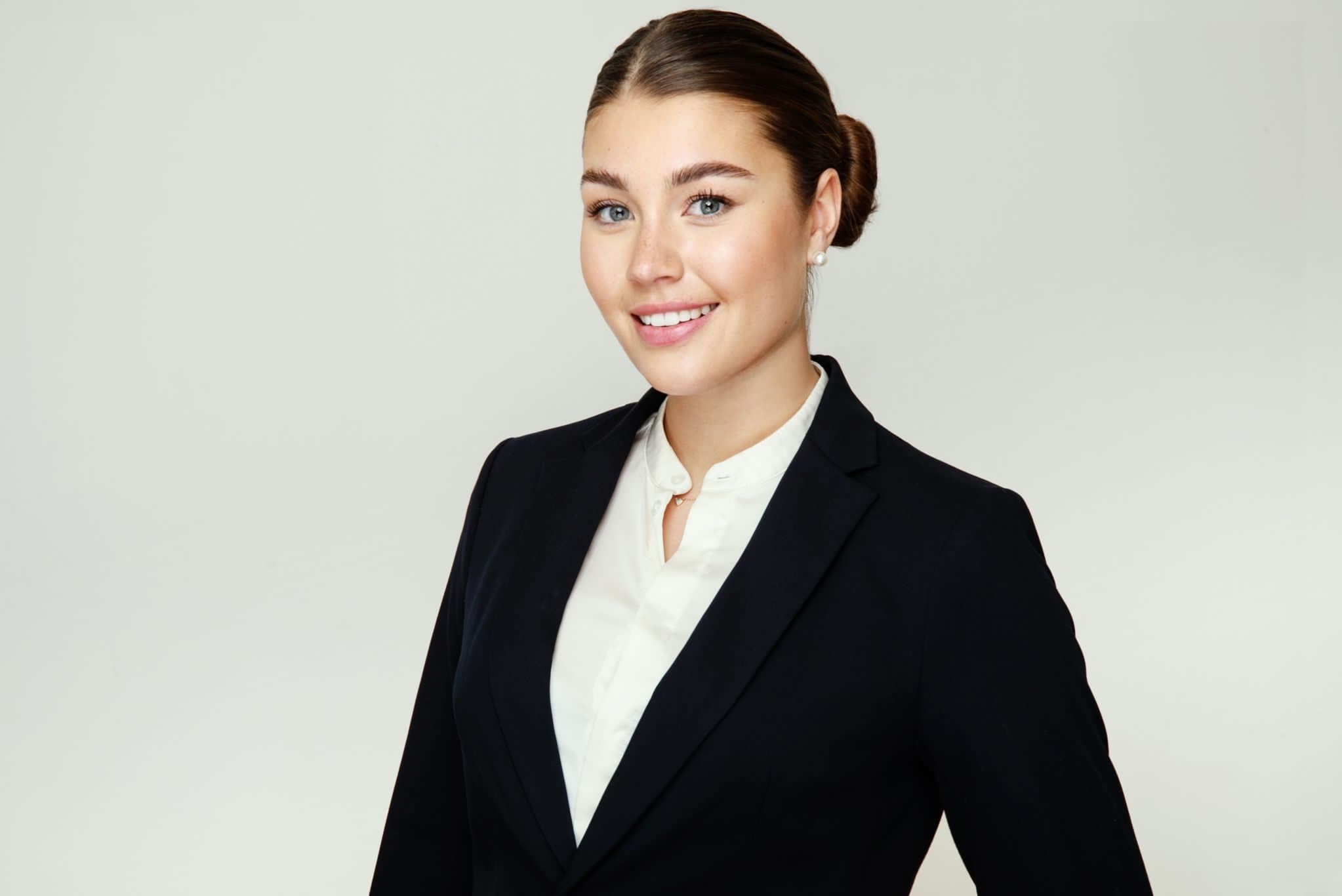 Ich bin selbstständig als Hostess! Doch was ist überhaupt eine „Hostess"?!