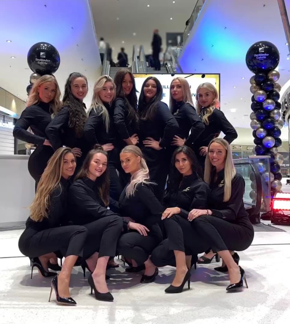 Hostessen-Team bei einem Einsatz in der Dreiländergalerie – Promotion-Personal