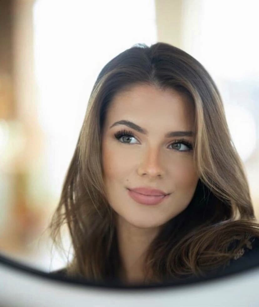 Laura R. – Business-Foto 3