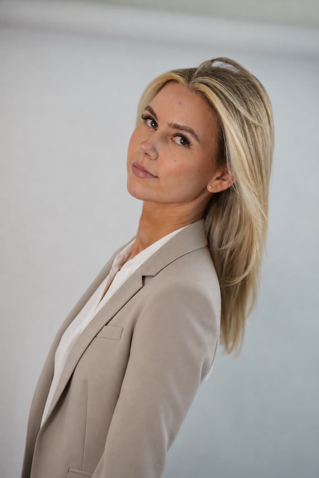 Lena L.